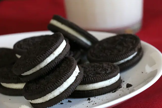 How Many Oreos Are in a Family Pack? - The Boffins Portal