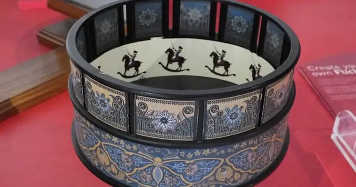 Who Invented the Zoetrope