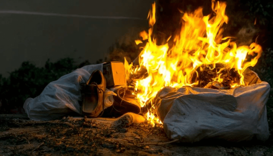 Plastic on Fire (1)